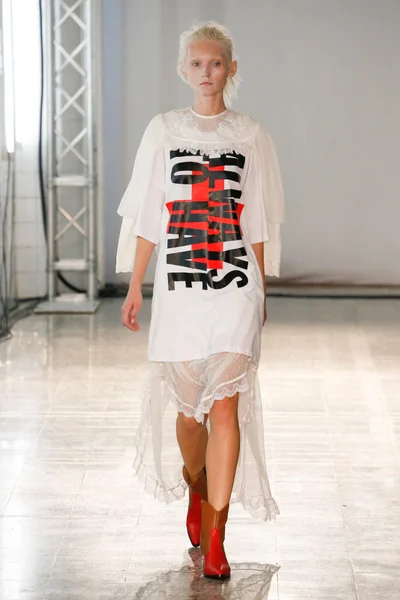 Look 23